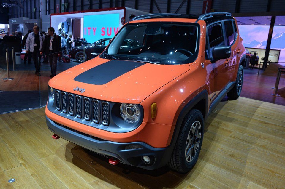 YEN JEEP RENEGADE TRALHAWK CENEVRE RESM GALERS