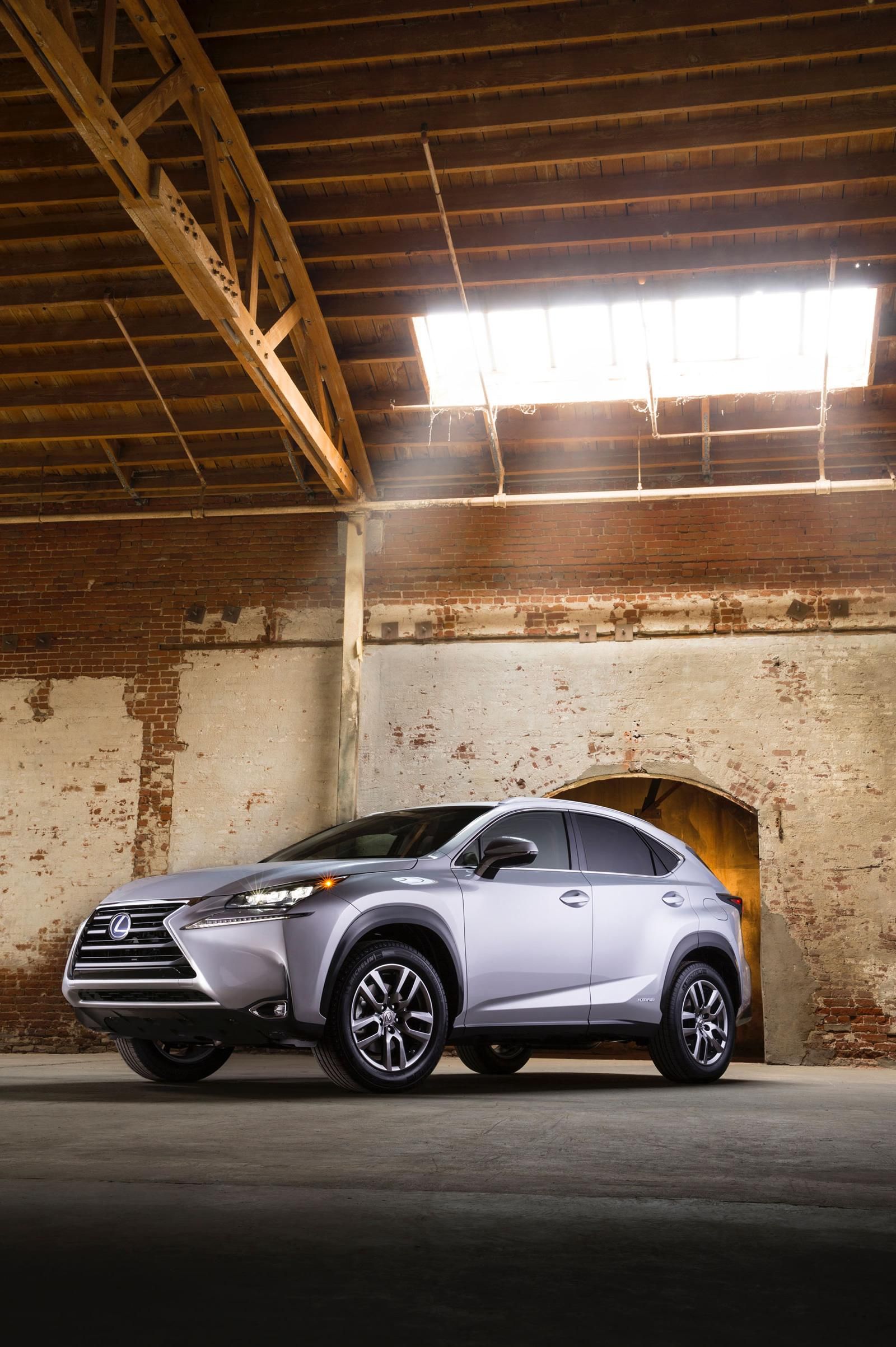 YEN 2015 LEXUS NX DETAYLI RESM GALERS