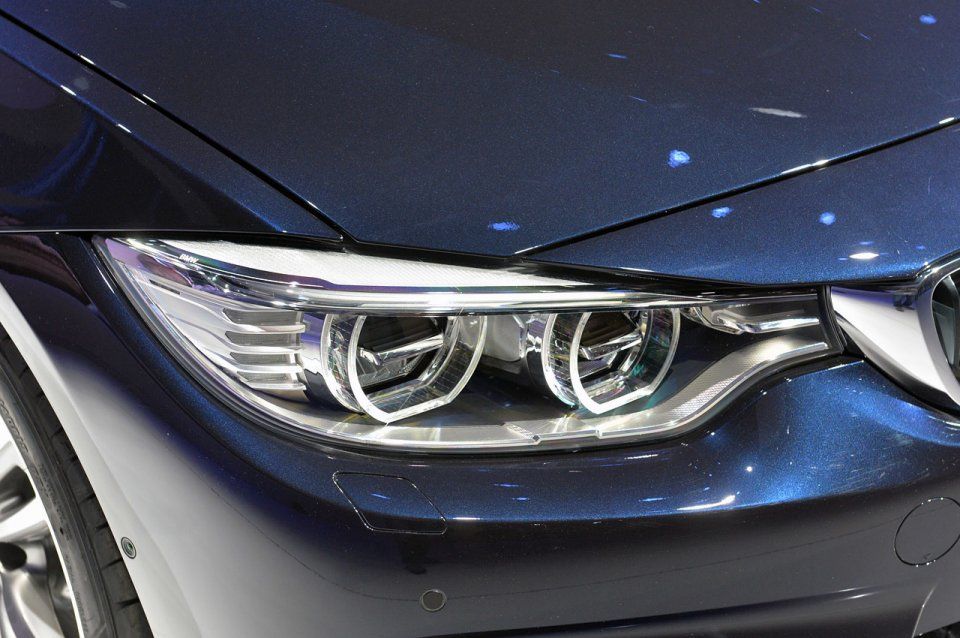 YEN BMW 4 SERS GRAN COUPE CENEVRE RESM GALERS