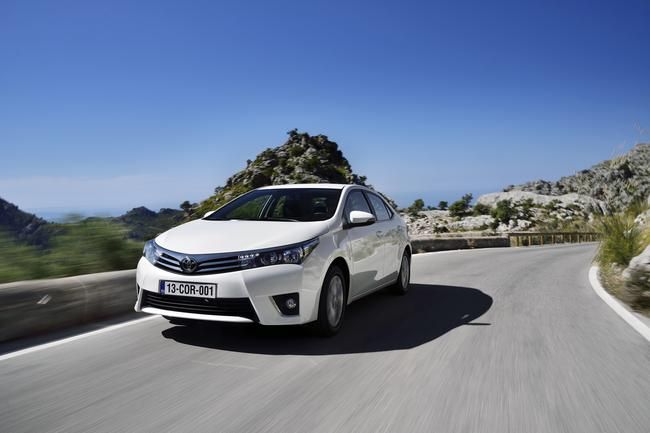 YEN TOYOTA COROLLA AYRINTILI RESM GALERS