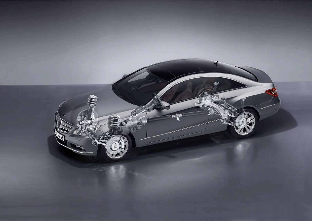 MERCEDES E COUPE (2010) GALER