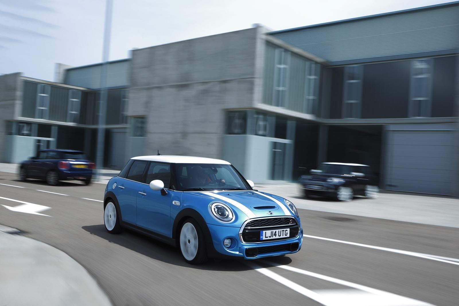 YEN BE KAPILI MN COOPER S DETAYLI RESM GALERS