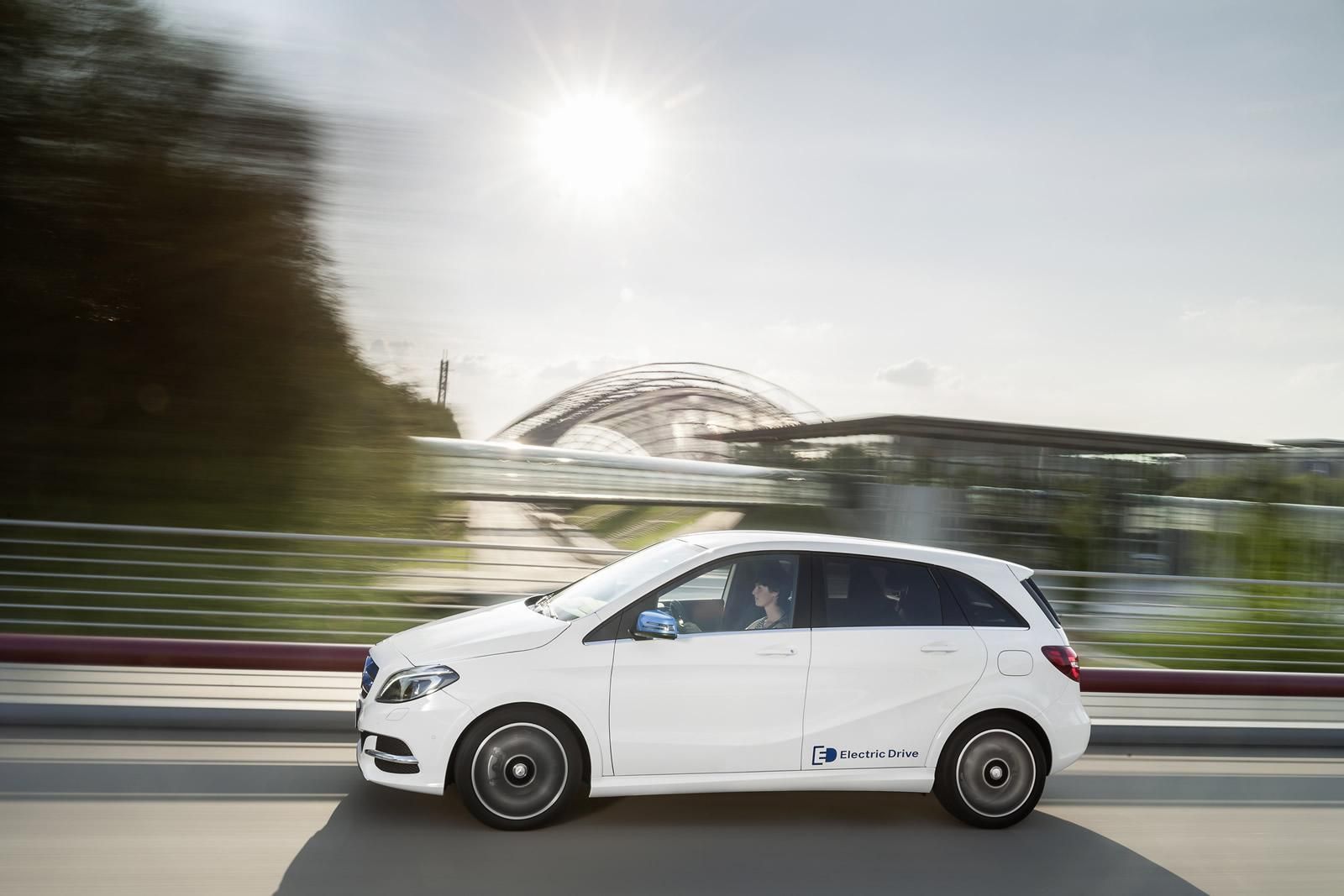 2015 MERCEDES B SERS ELECTRIC DRIVE RESM GALERS