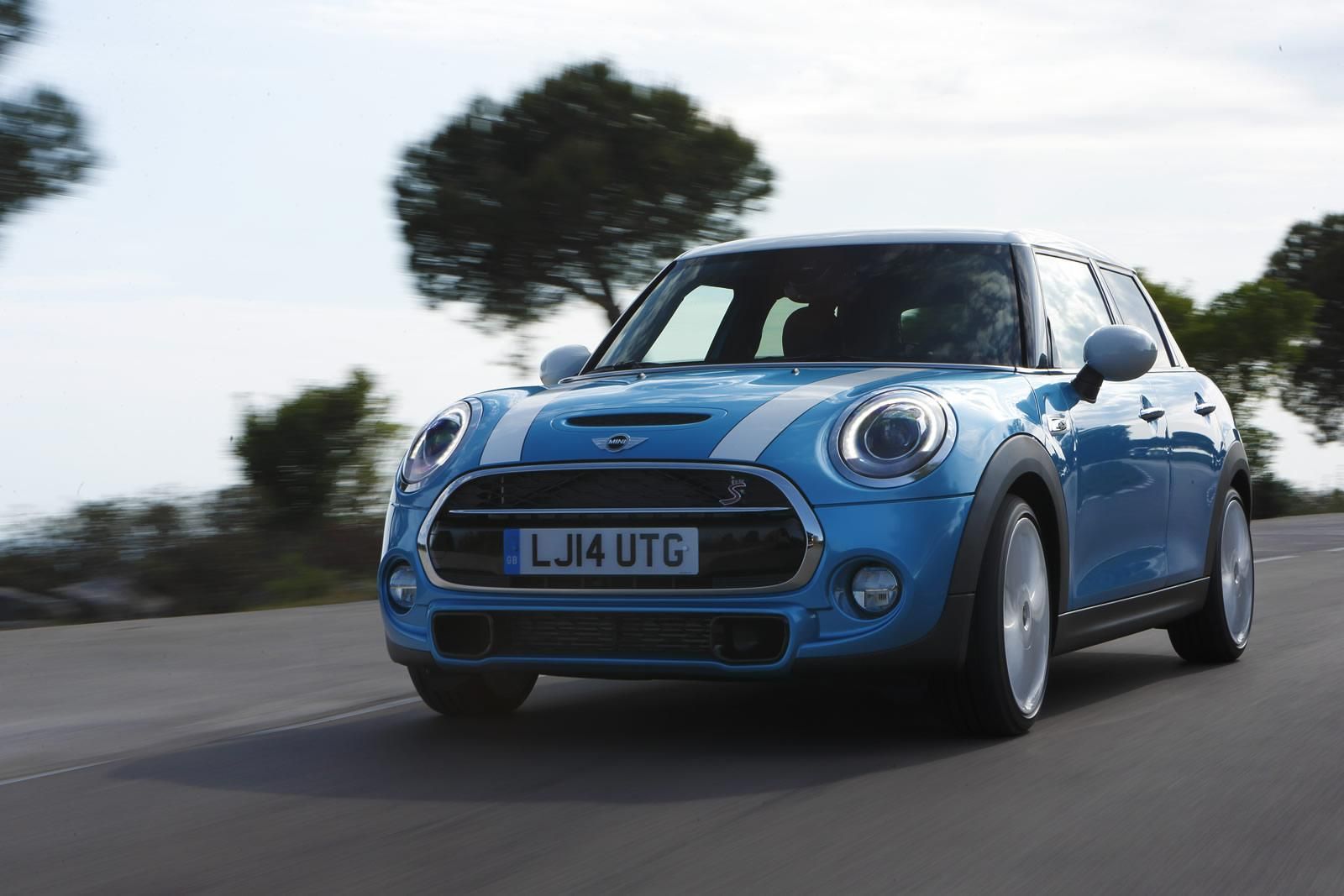 YEN BE KAPILI MN COOPER S DETAYLI RESM GALERS