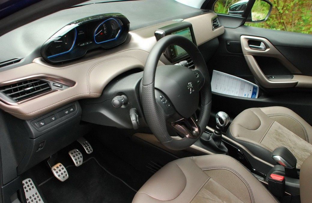 YEN PEUGEOT 2008 AVRUPA'DA YOLLARDA RESM GALERS