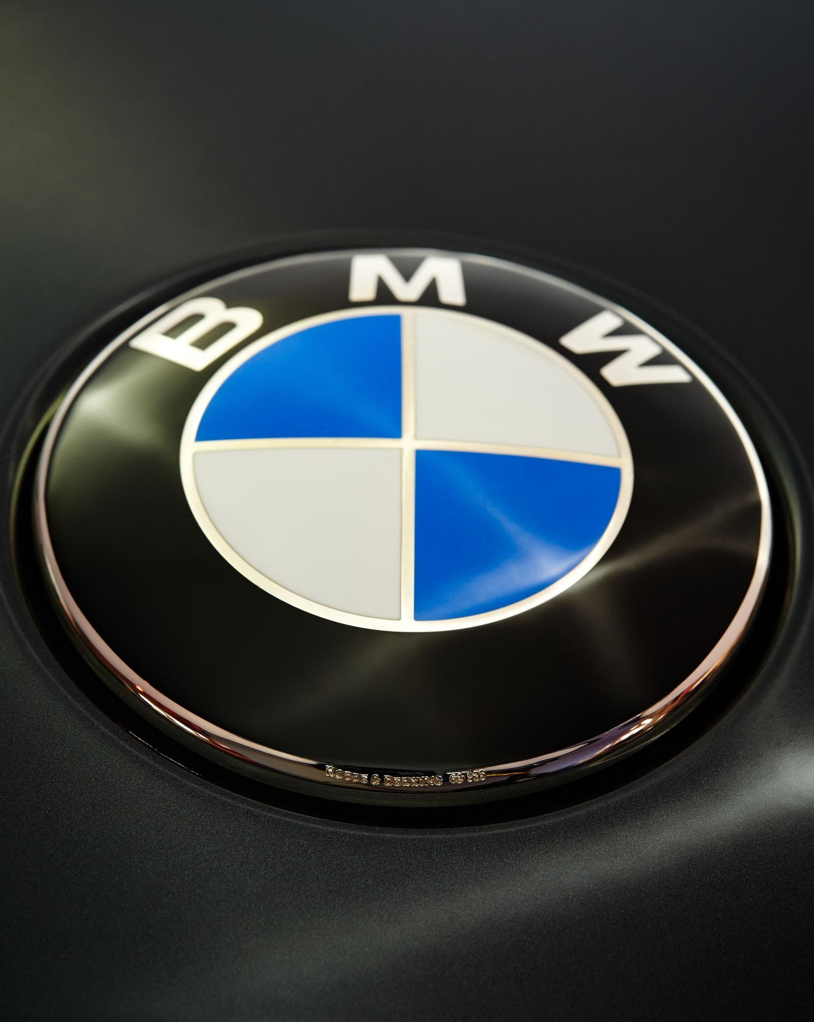 BMW 760Li STERLNG ROBBE &amp; BERKNG RESM GALERS