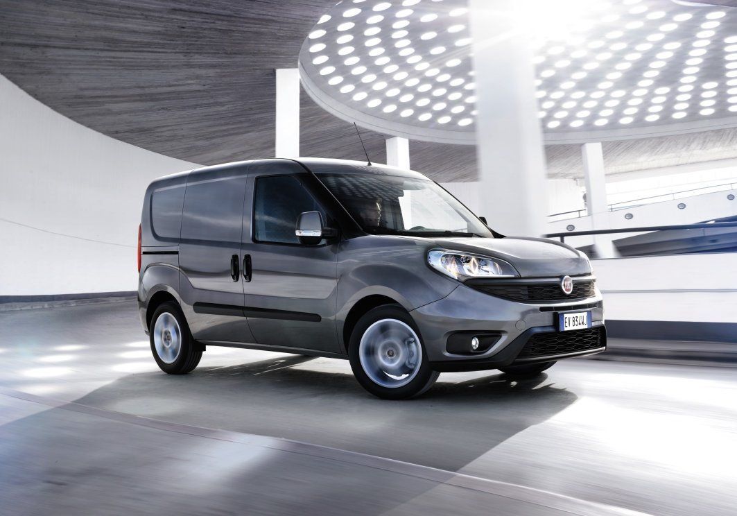YEN� 2015 F�AT DOBLO �LK RES�M GALER�S�