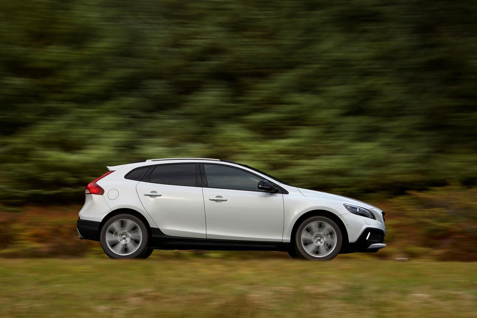 YEN DRVE-E MOTORLU VOLVO V40 CROSS COUNTRY RESM GALERS