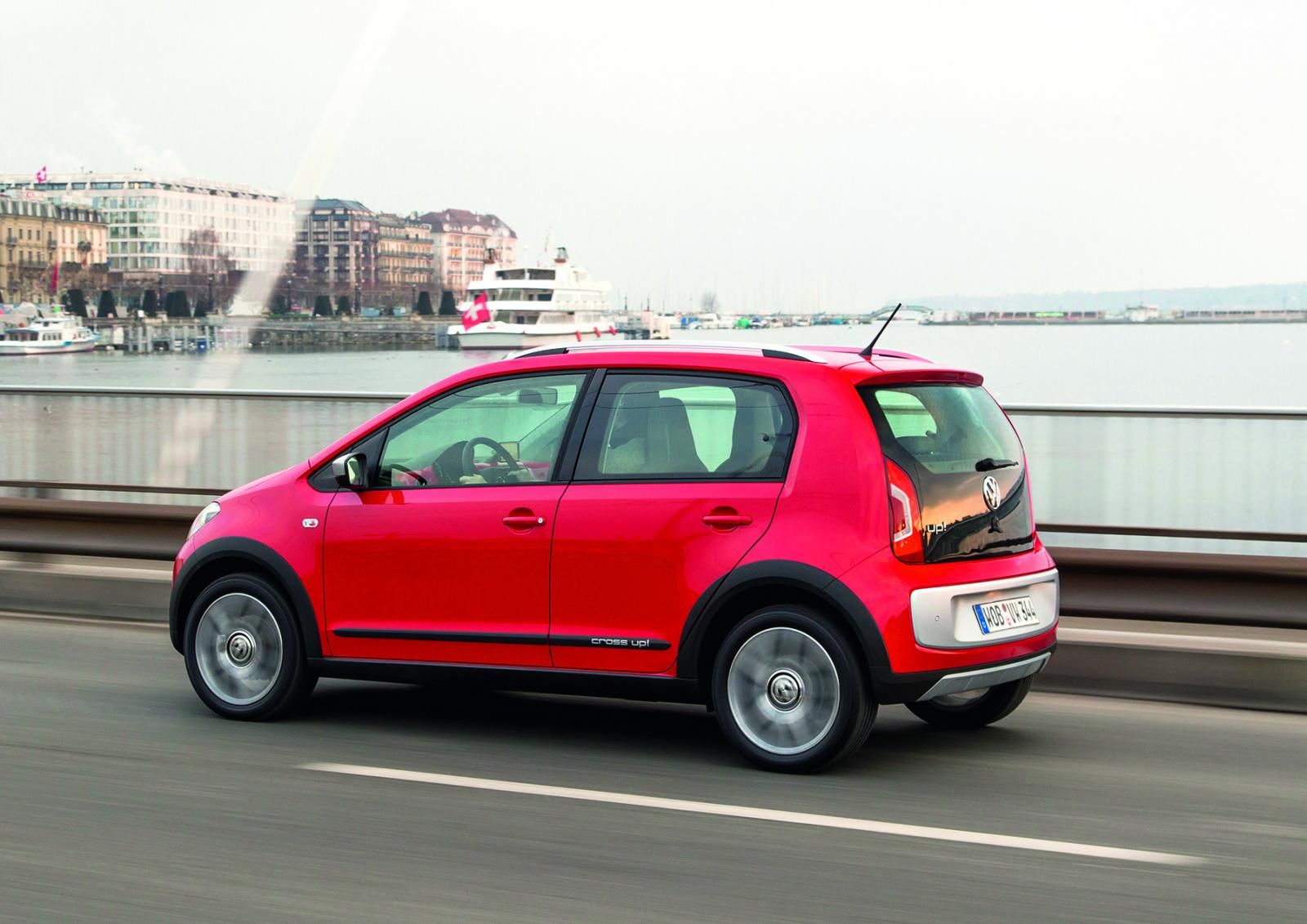 VOLKSWAGEN CROSS UP GALER