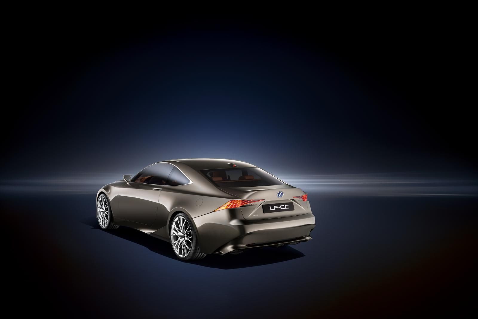 LEXUS LF CC GALER