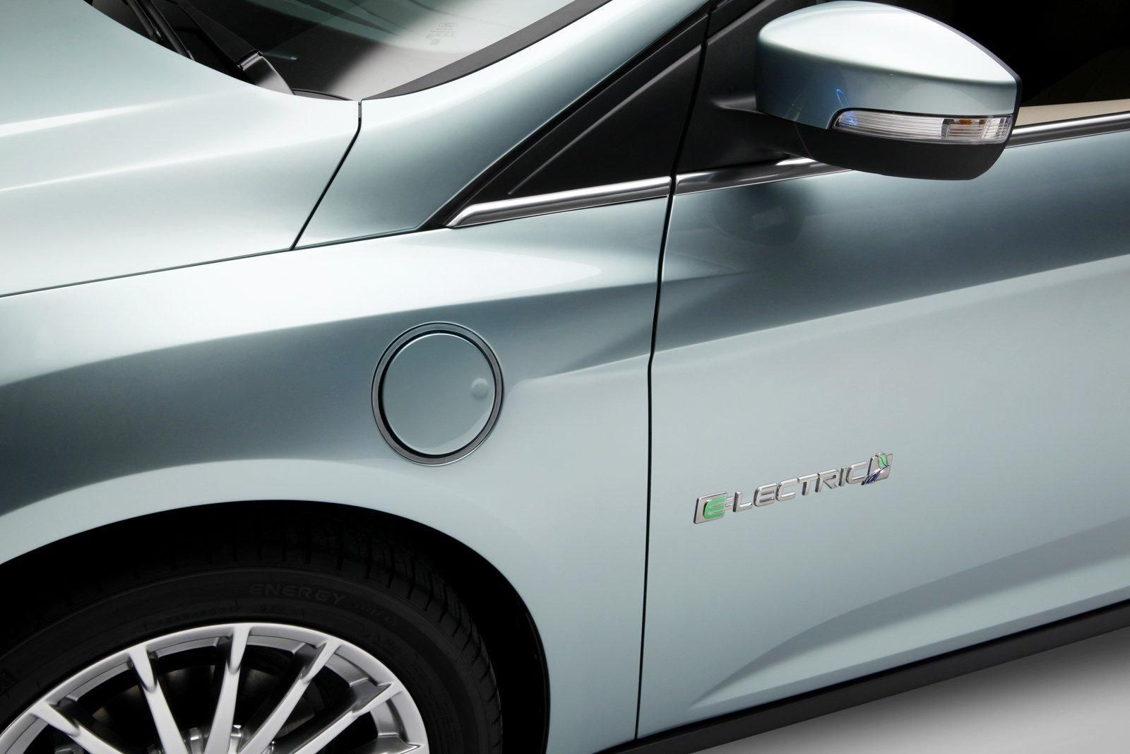FORD FOCUS ELECTRIC GALER