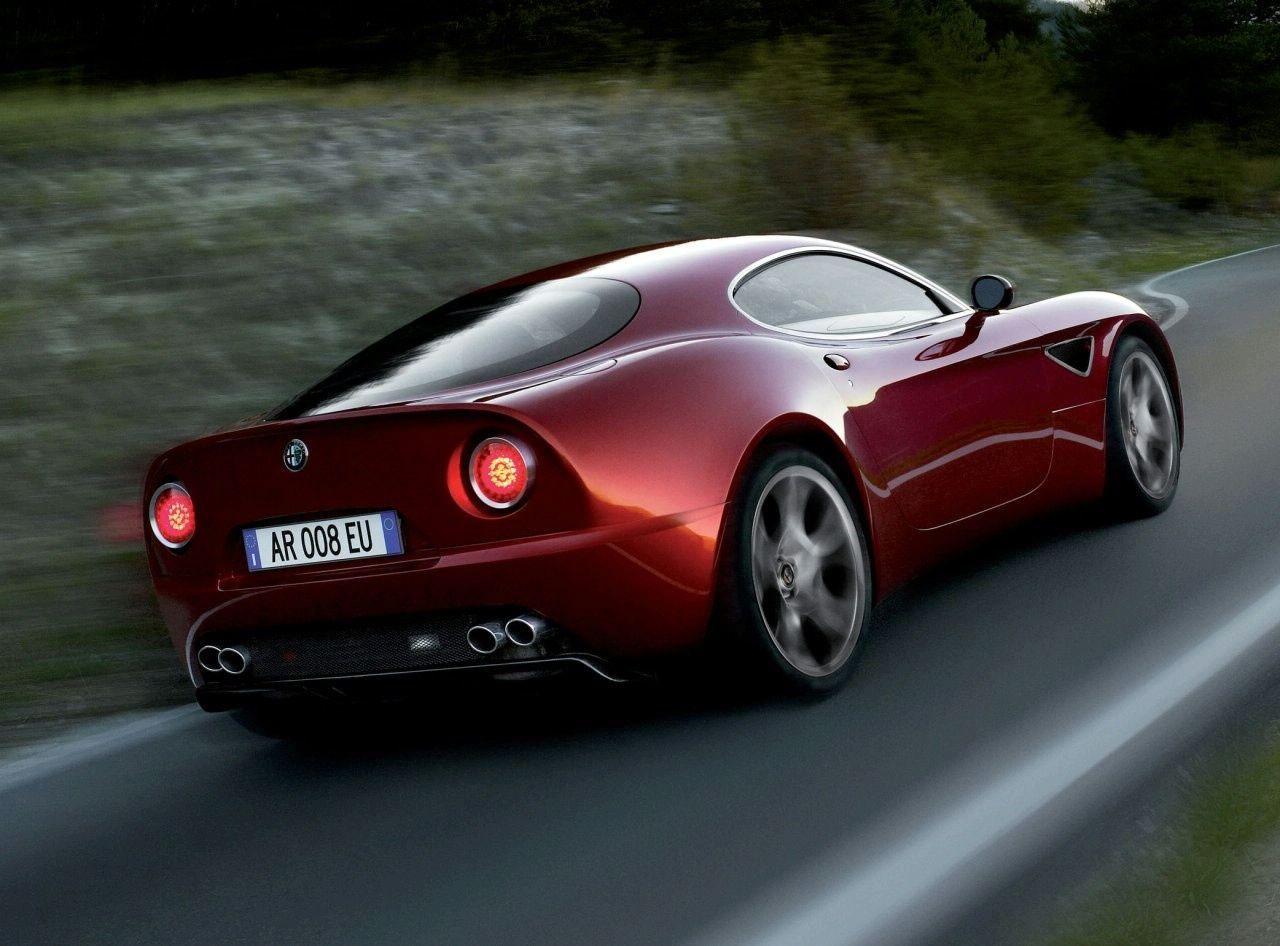 ALFA ROMEO 8C COMPETZONE GALER