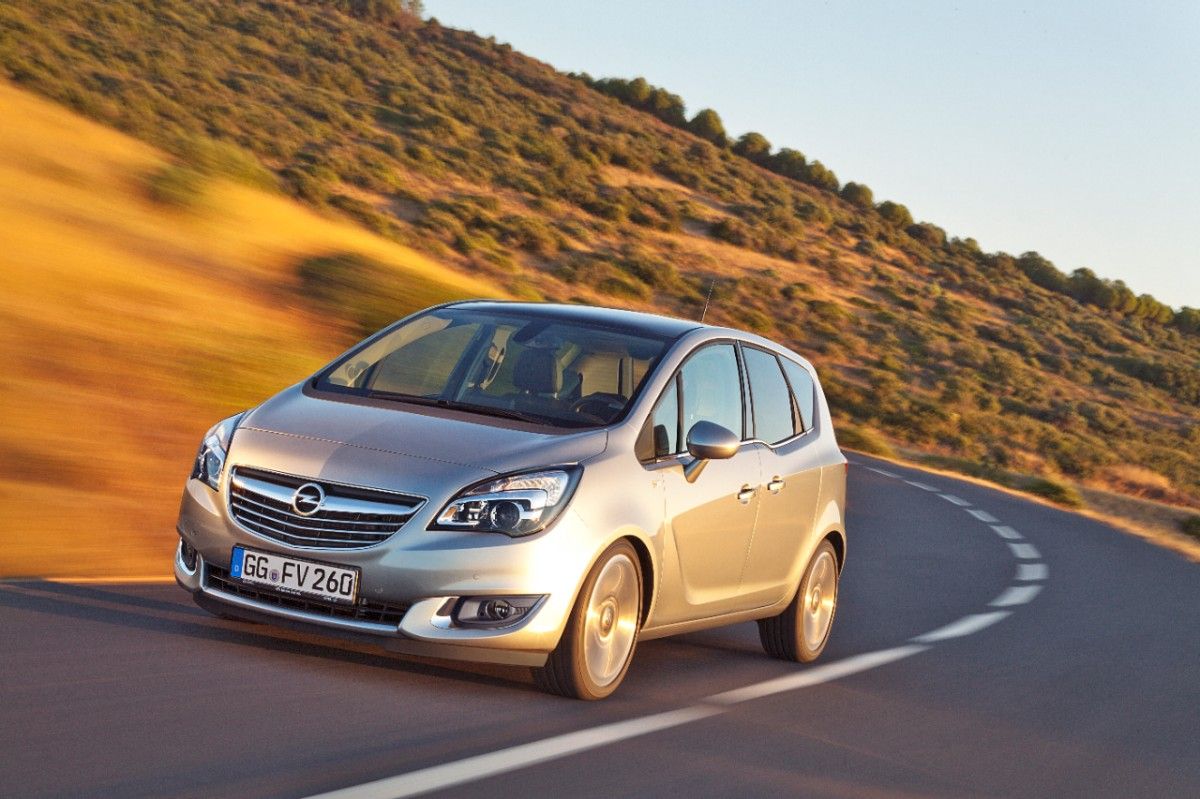 YEN 2014 MAKYAJLI OPEL MERVA RESM GALERS
