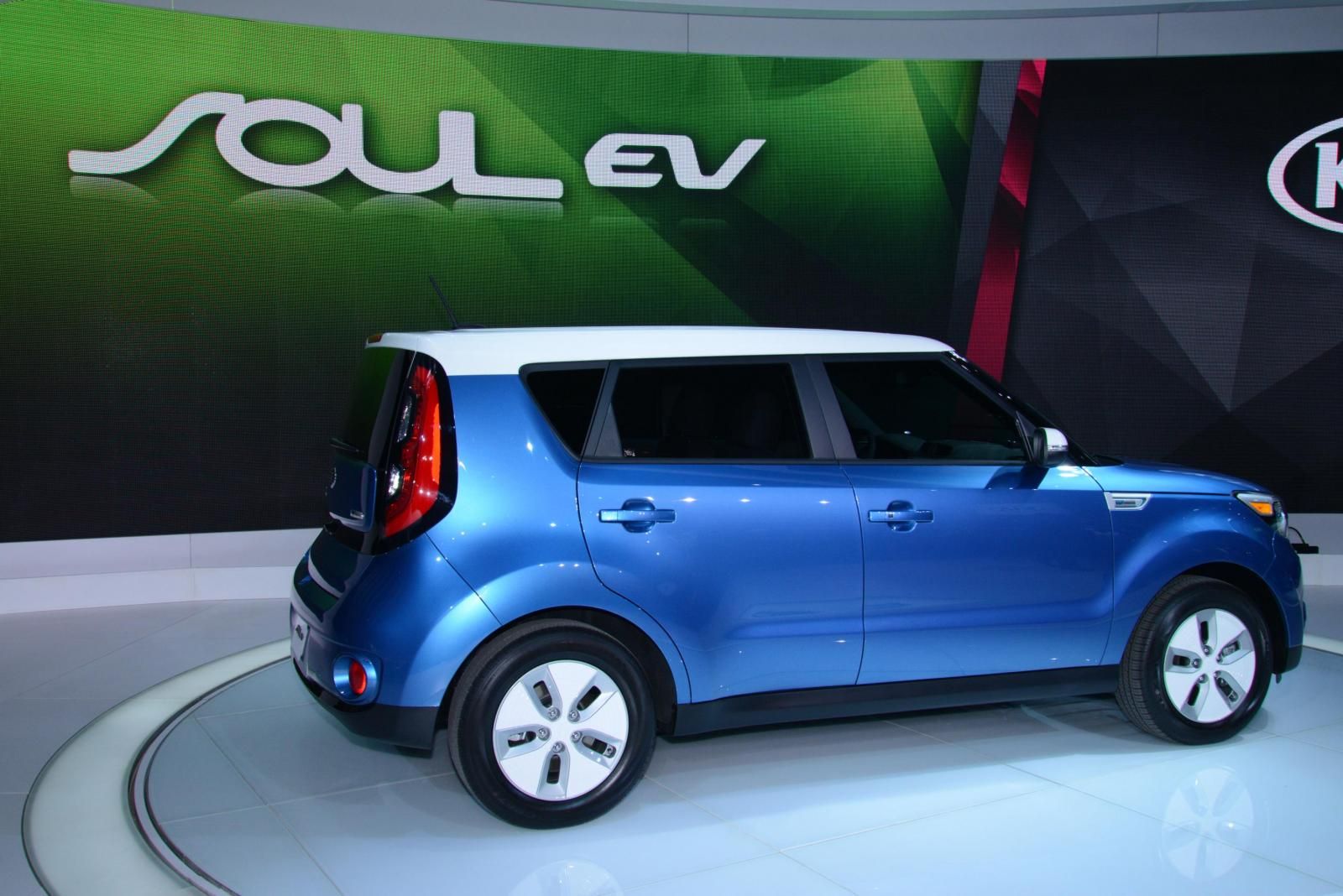 YEN 2015 KAL SOUL EV RESM GALERS