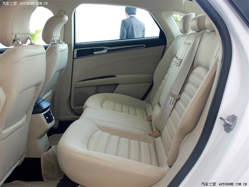 YEN (2014) FORD MONDEO N'DE SATITA RESM GALERS