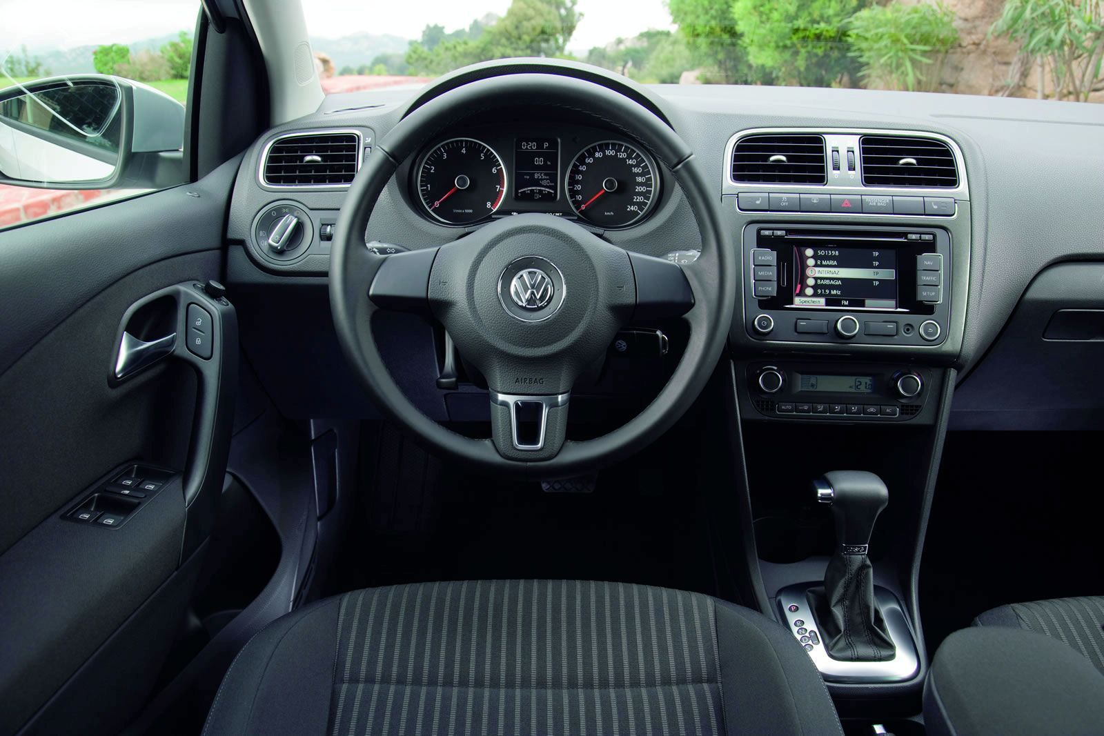 VOLKSWAGEN POLO GALER