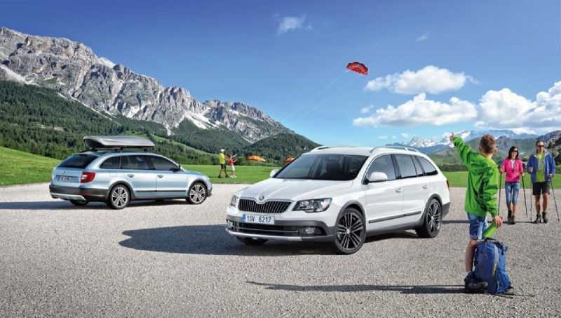 YEN SKODA SUPERB OUTDOOR RESM GALERS