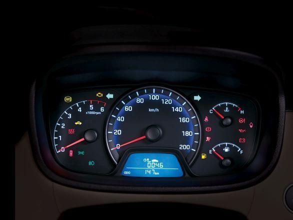 YEN HYUNDA 10 SEDAN / XCENT LK RESM GALERS