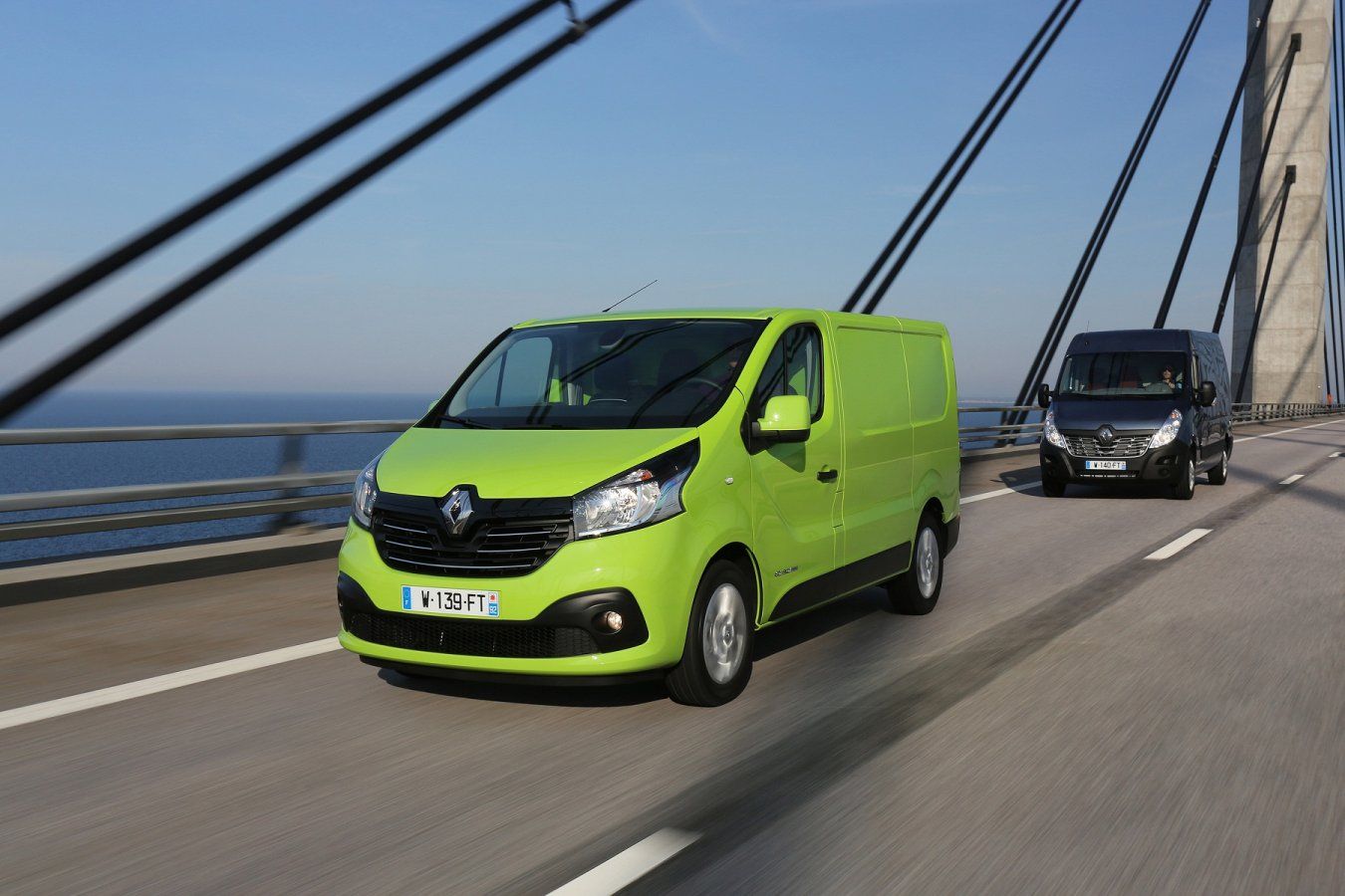 YEN RENAULT MASTER VE TRAFC RESM GALERS