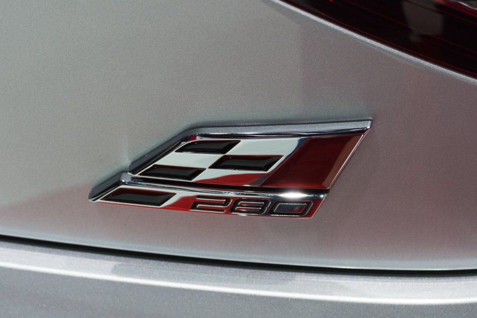 YEN SEAT LEON CUPRA CENEVRE RESM GALERS