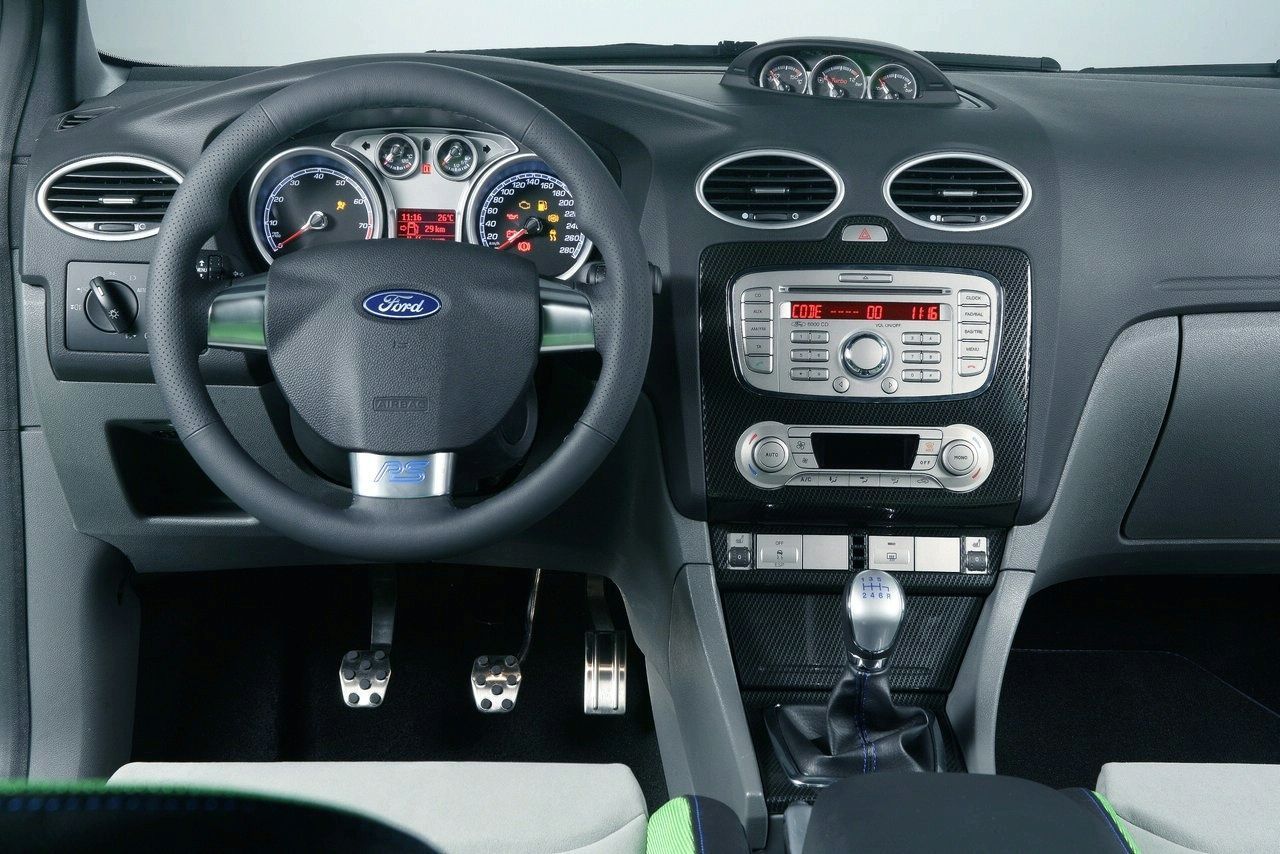 FORD FOCUS RS (2009) GALER