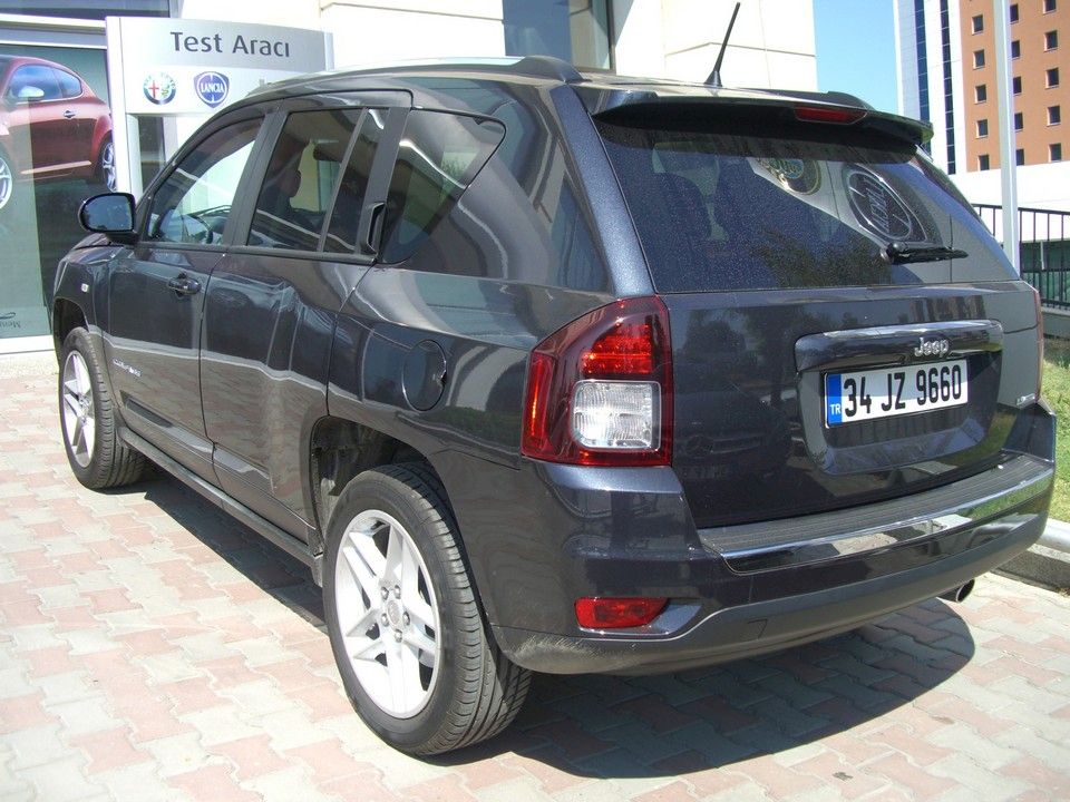 YEN JEEP COMPASS SATITA RESM GALERS