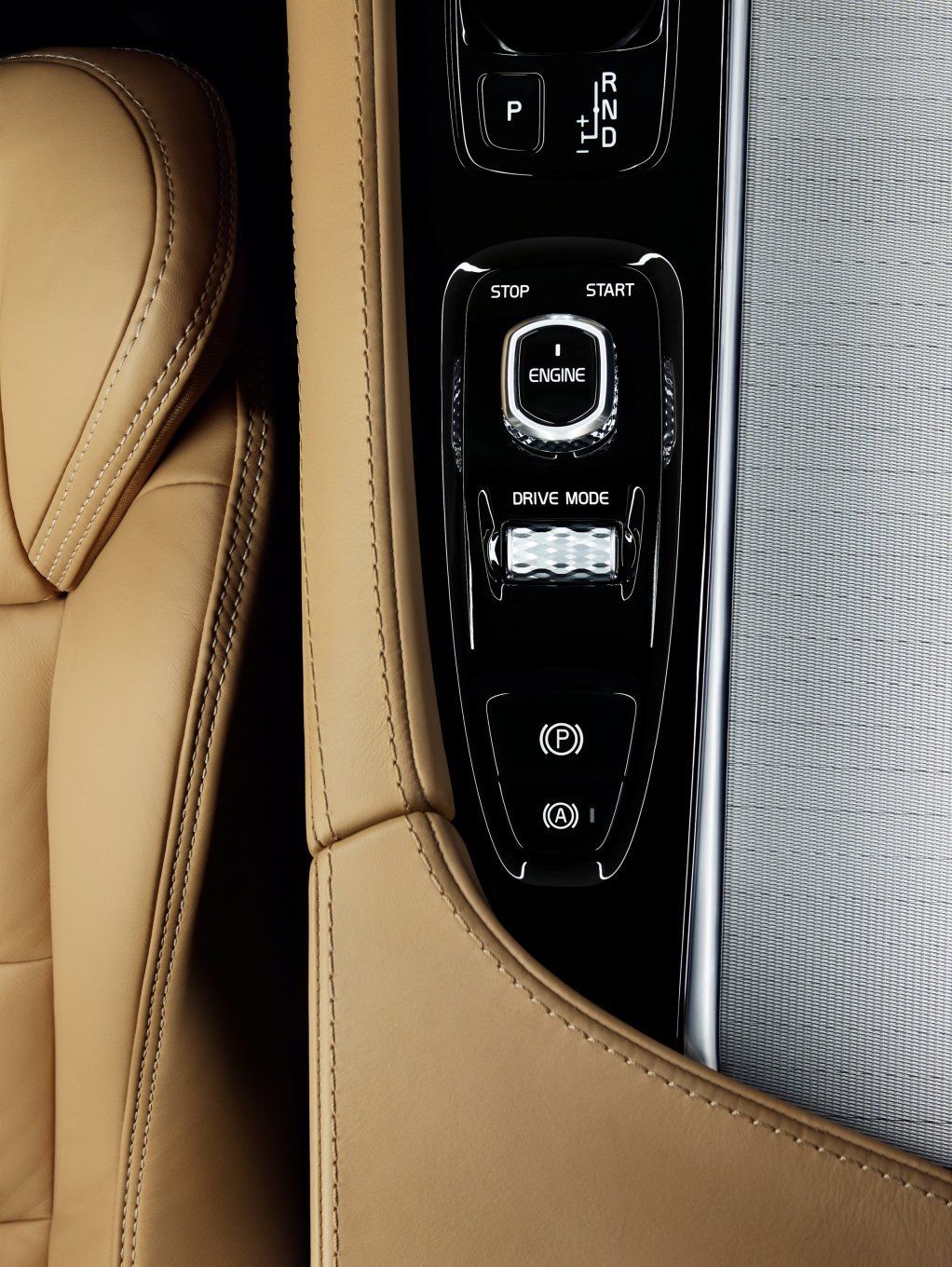 YEN 2015 VOLVO XC90 FRST EDTON RESM GALERS