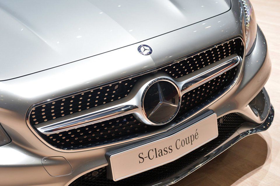 YEN MERCEDES S SERS COUPE CENEVRE RESM GALERS