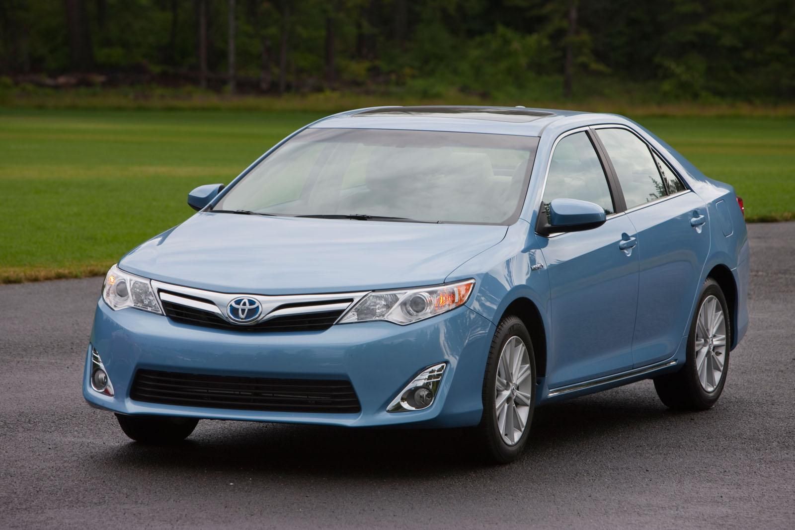 TOYOTA CAMRY (2012) GALER