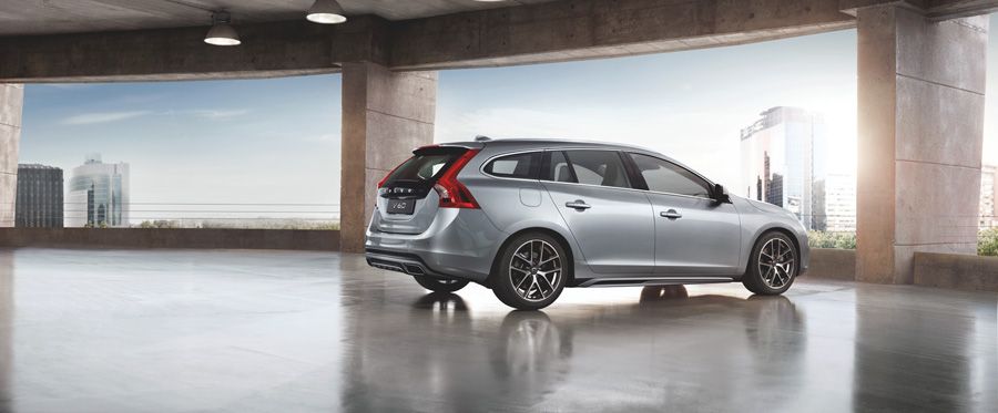 YEN MAKYAJLI 2014 VOLVO V60 GALER