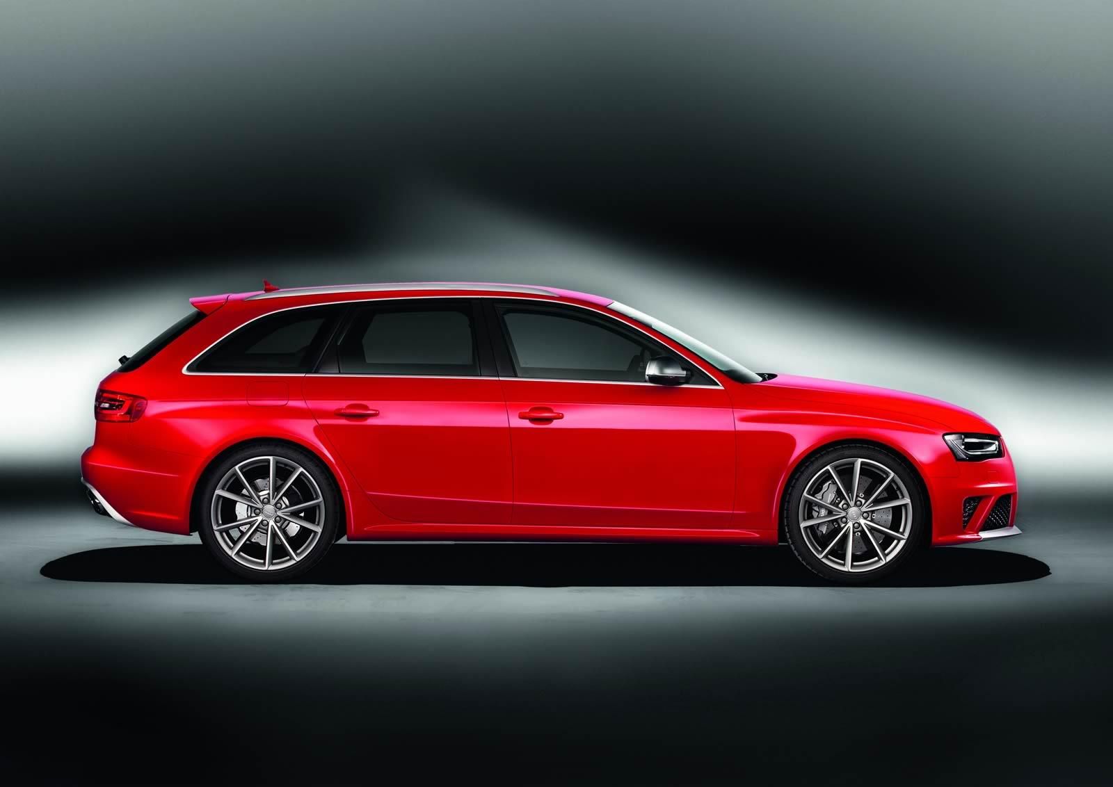 AUD RS4 AVANT GALER