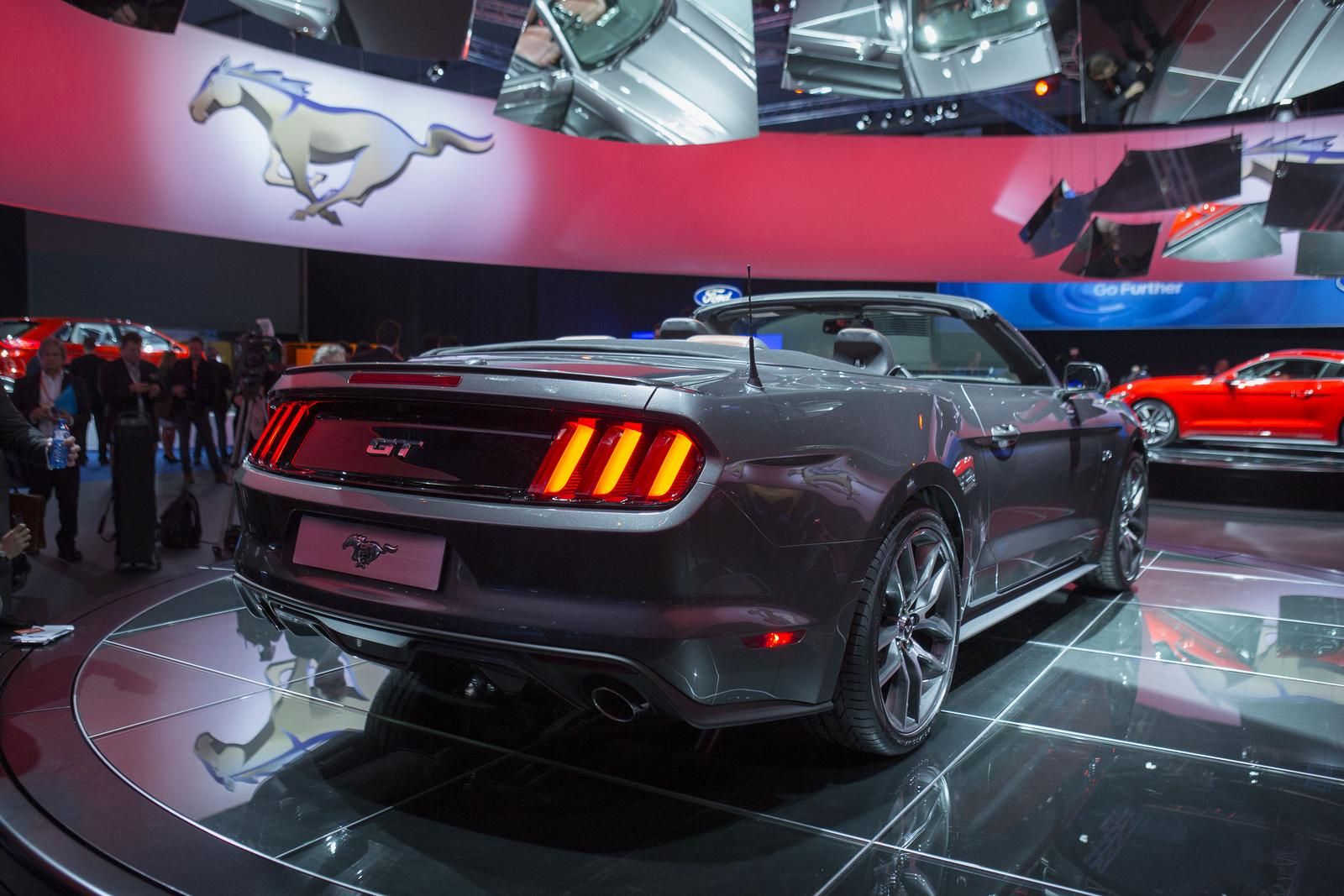 YEN 2015 FORD MUSTANG CONVERTBLE RESM GALERS