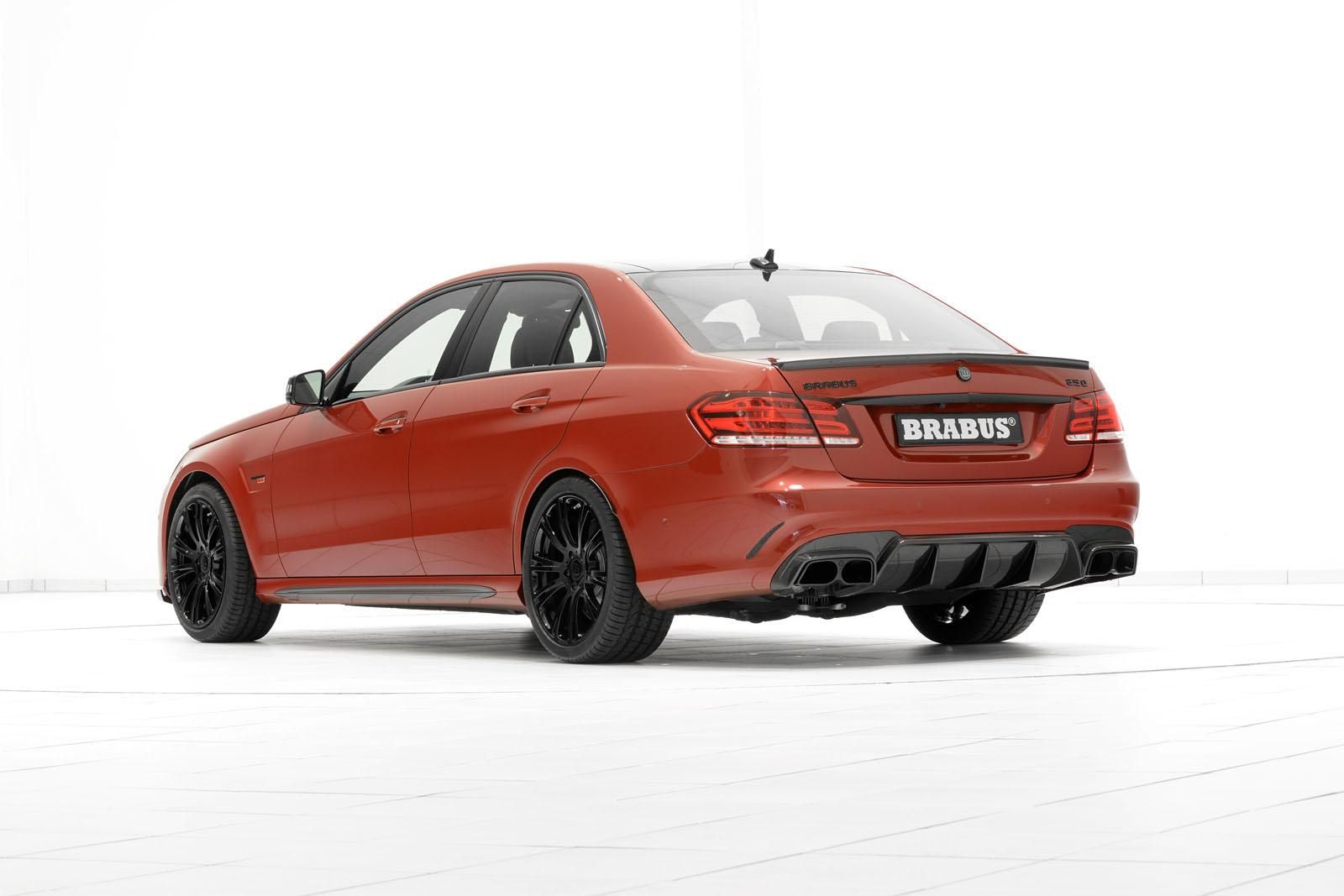 MERCEDES E63 AMG BAZLI BRABUS 850 RESM GALERS