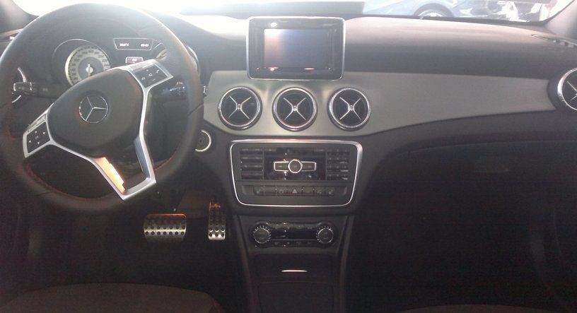 YEN MERCEDES CLA SATITA RESM GALERS