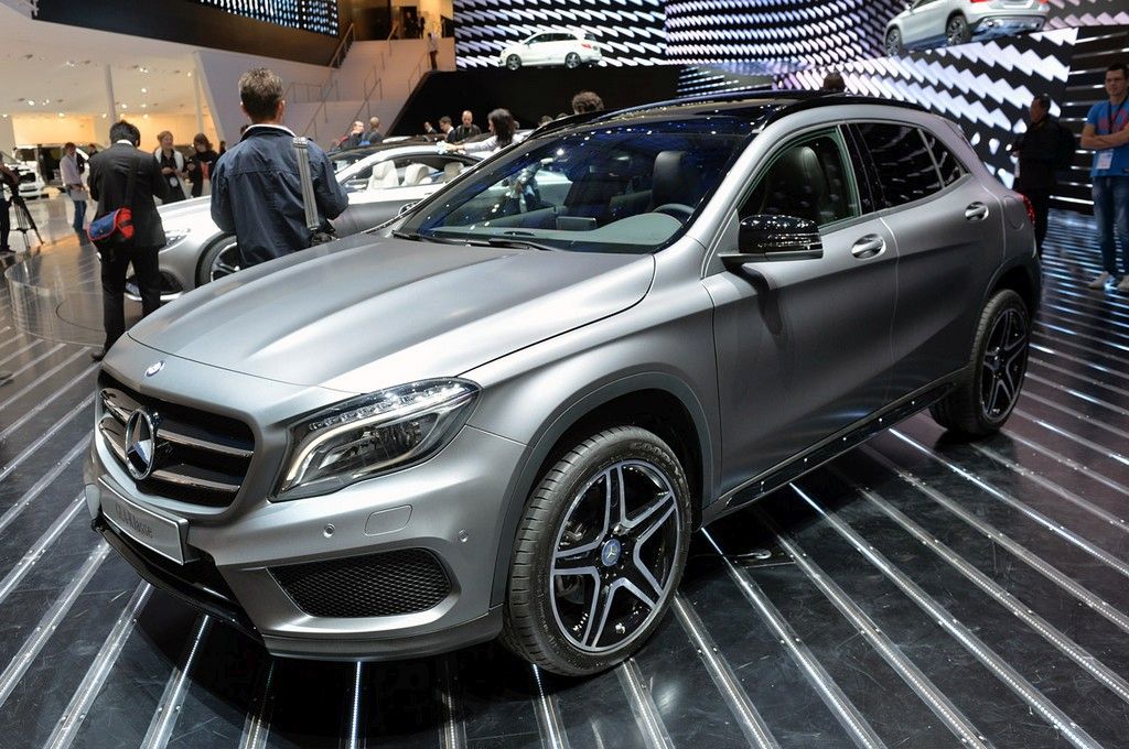 YEN MERCEDES GLA FRANKFURT LANSMAN RESM GALERS