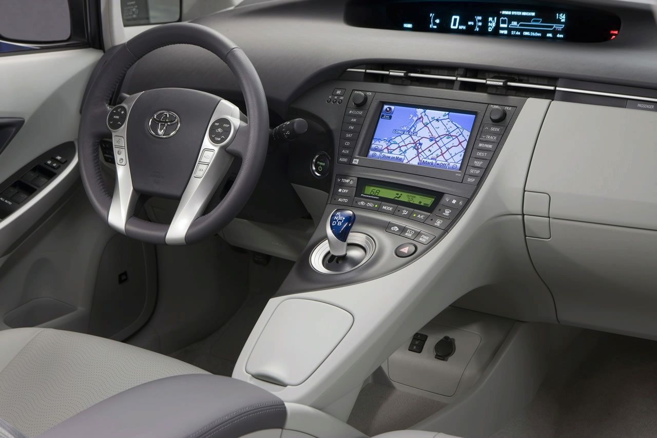 TOYOTA PRUS (2010) GALER
