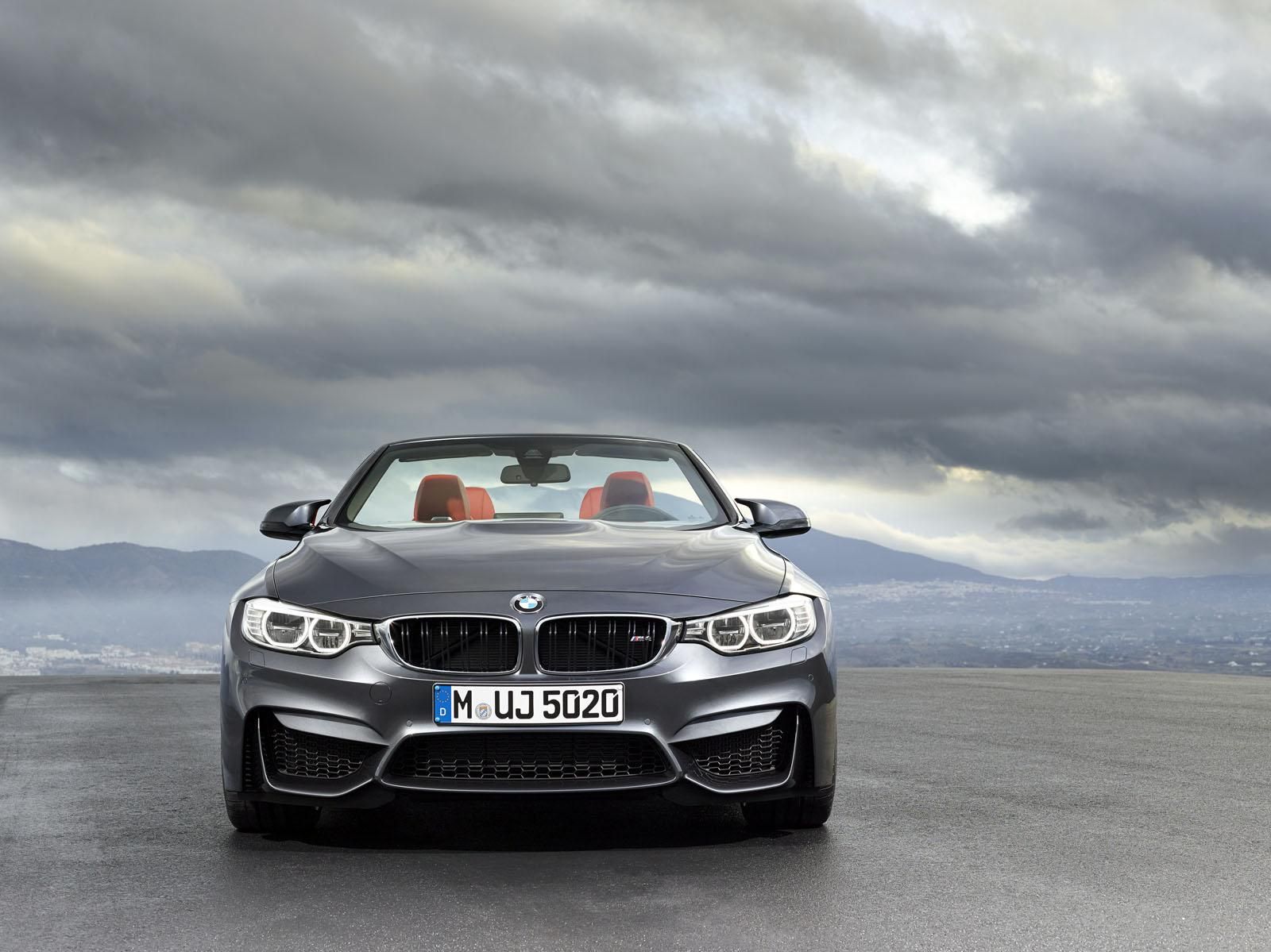 YEN 2014 BMW M4 CONVERTBLE RESM FOTORAF GALERS
