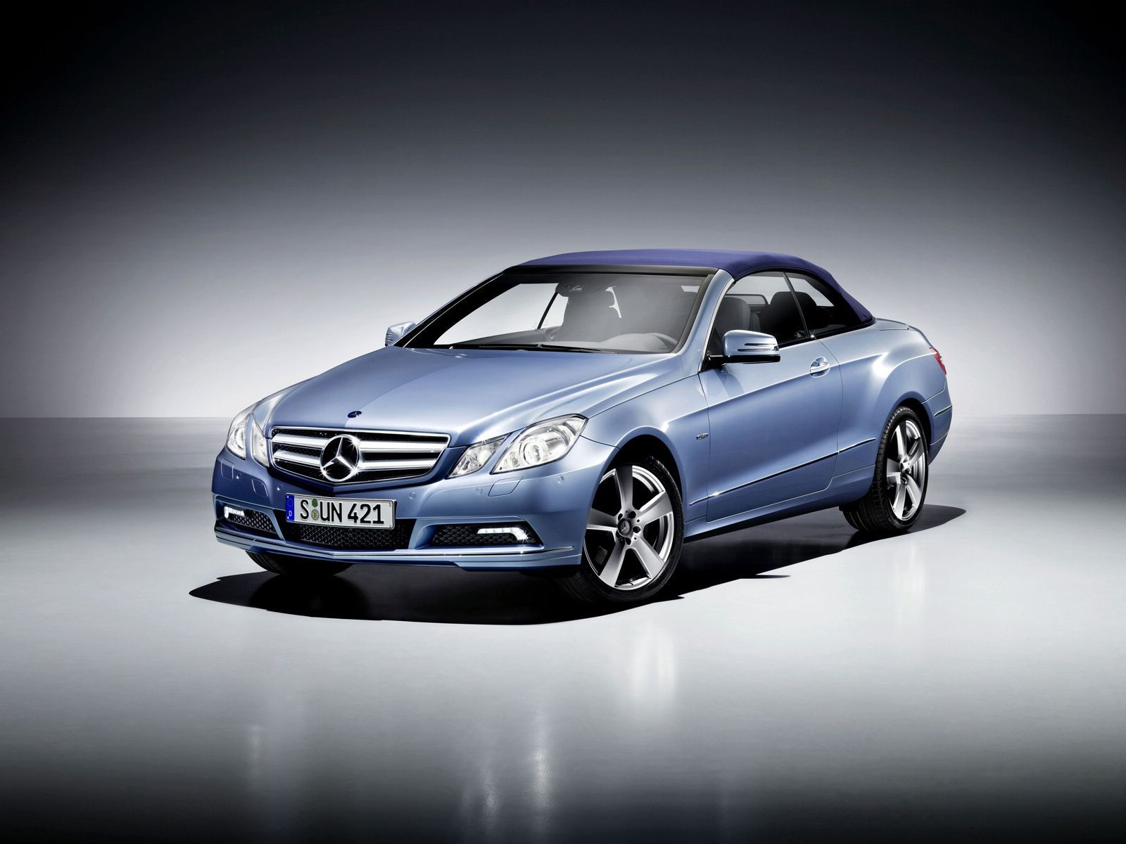 MERCEDES E CONVERTIBLE (2010) GALER