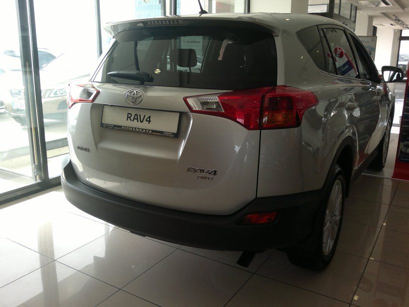 YEN 2013 TOYOTA RAV4 SATITA RESM GALERS
