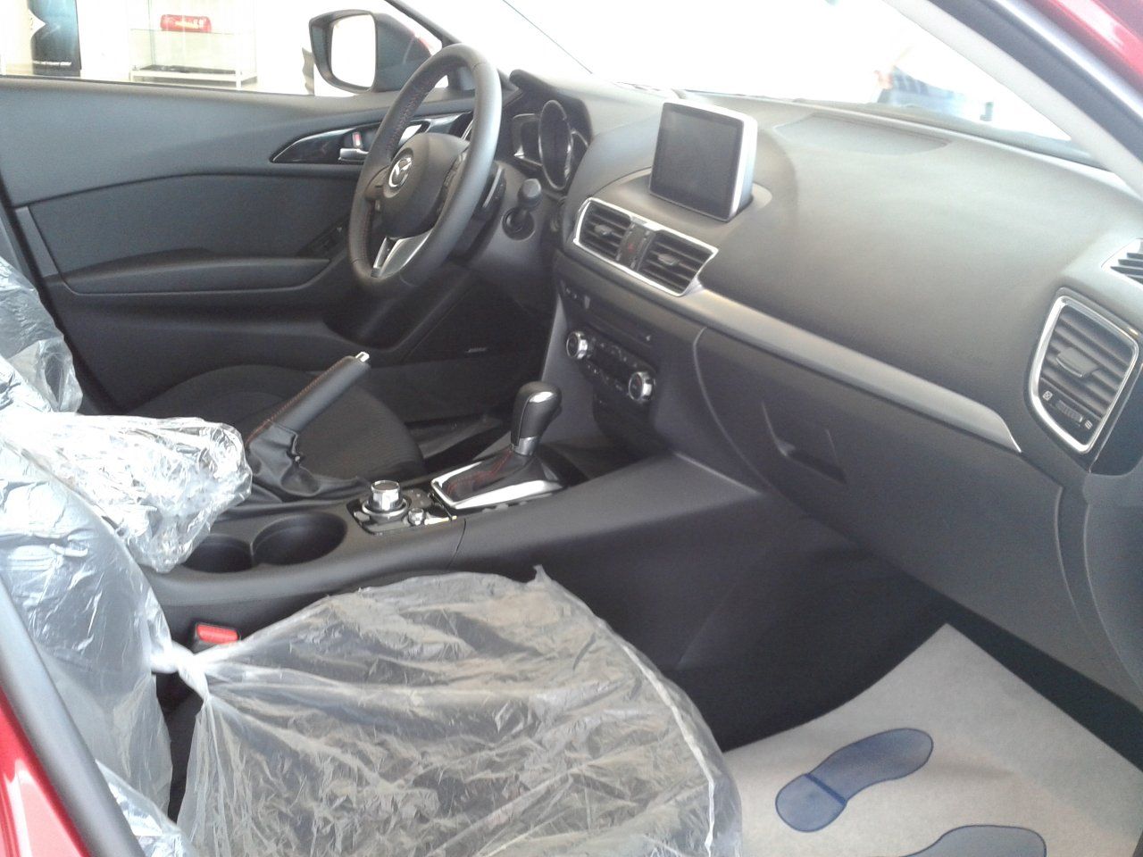 YEN NESL 2014 MAZDA 3 TRKYE'DE RESM GALERS