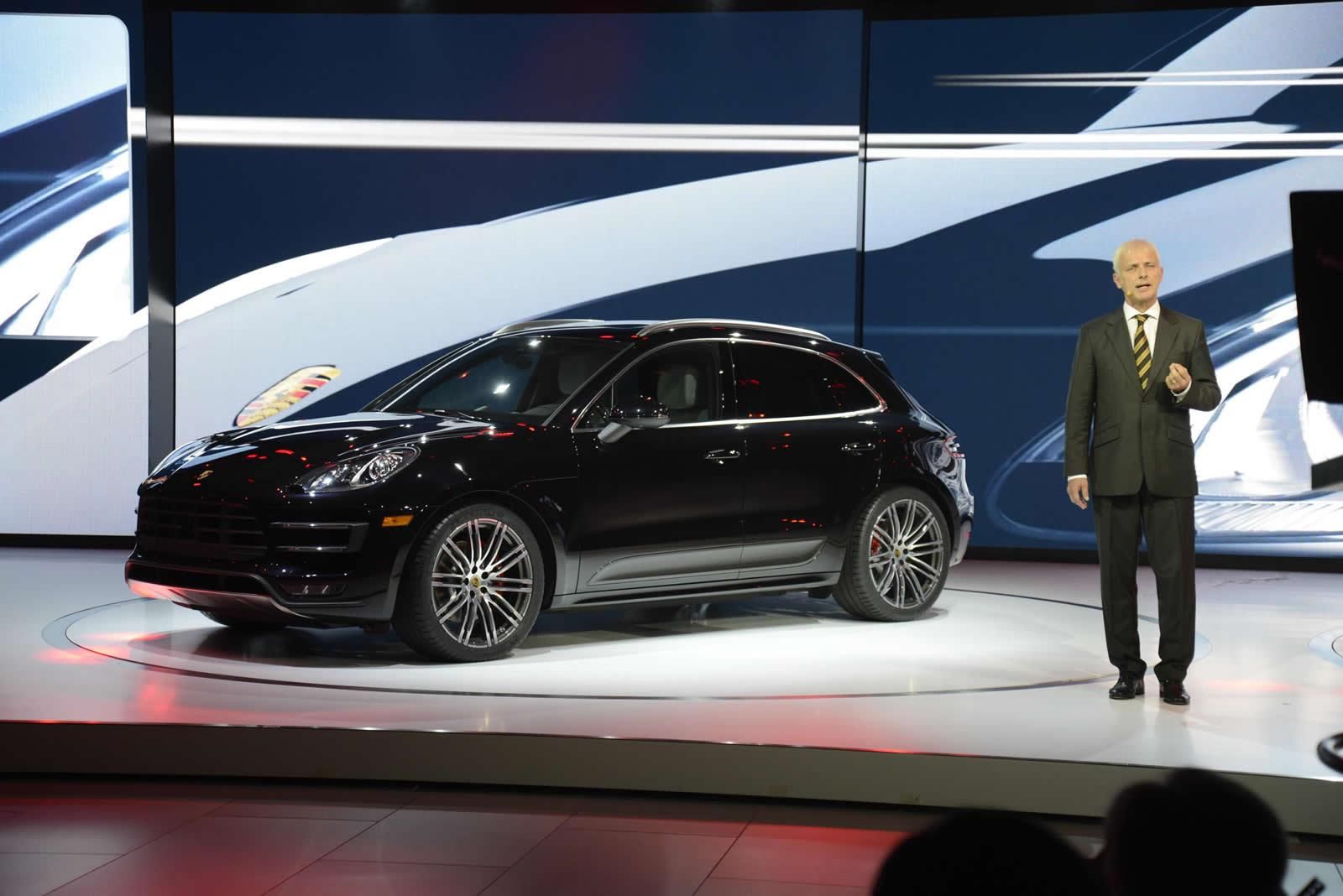 YEN PORSCHE MACAN LOS ANGLES TANITIM RESM GALERS