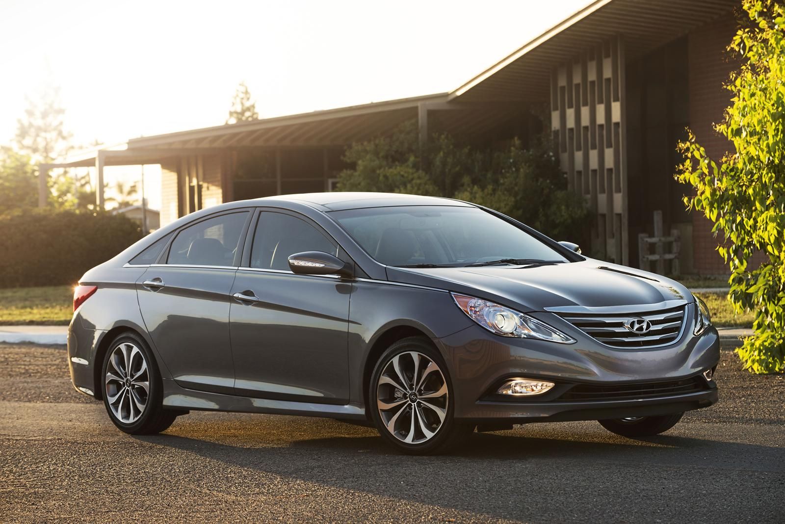 YEN 2014 HAFF MAKYAJLI HYUNDA 40 (SONATA) AMERKAN VERSYONU RESM GALERS
