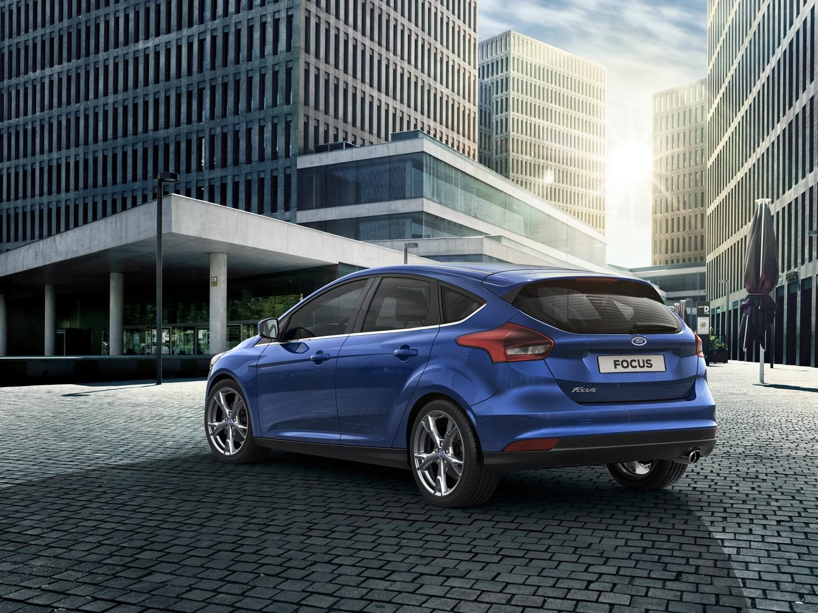 YEN MAKYAJLI FORD FOCUS HATCHBACK DETAYLI RESM GALERS