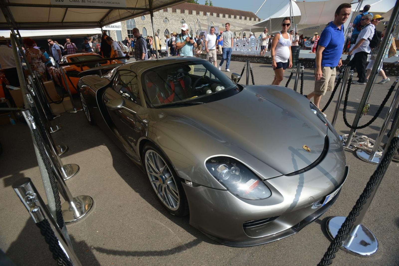 GOODWOOD OTOMOBL FESTVAL RESM GALERS
