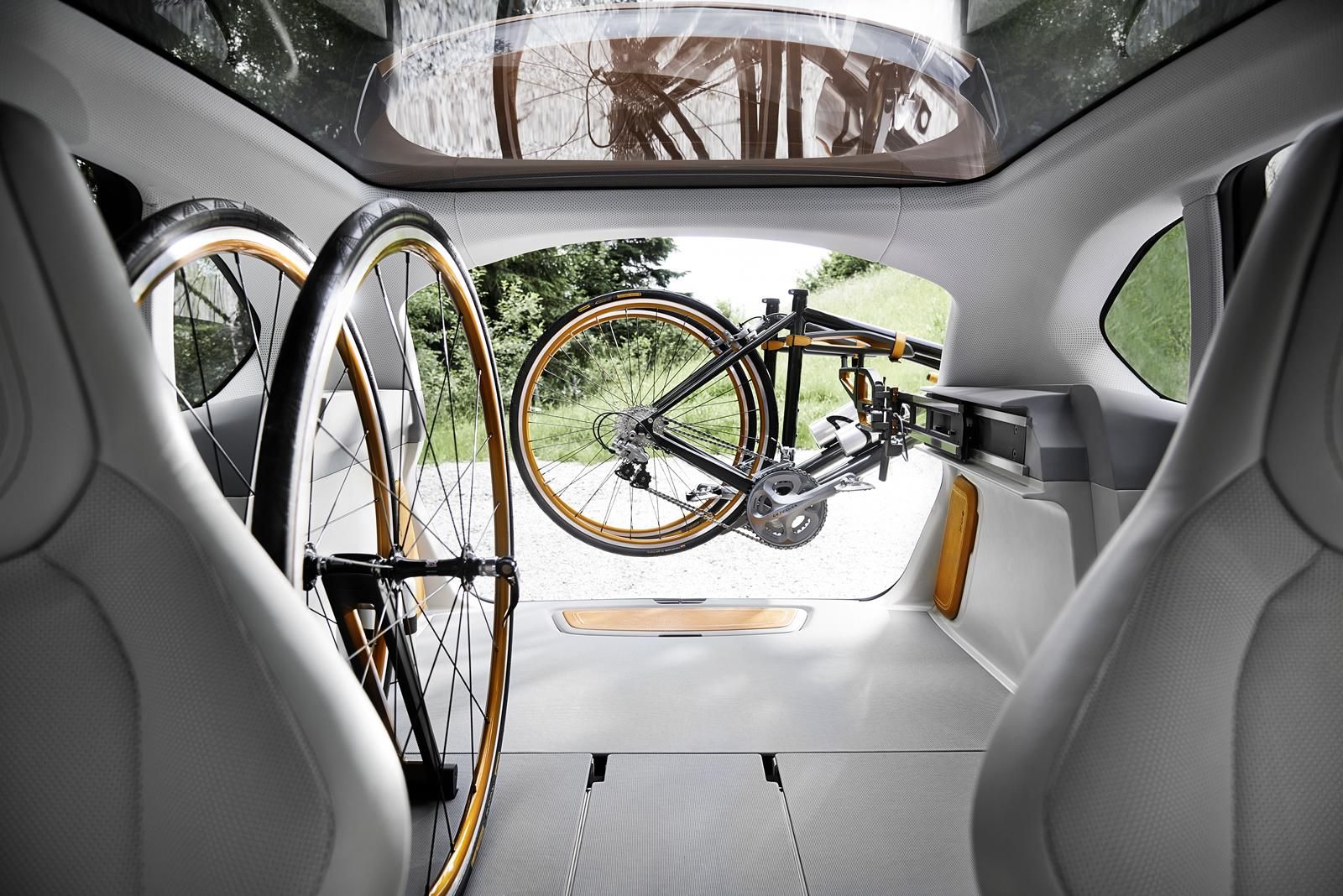 BMW KONSPET ACTVE TOURER OUTDOOR RESM GALERS