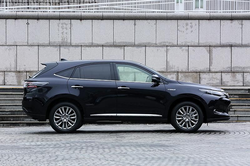 2014 TOYOTA HARRER RESM GALERS