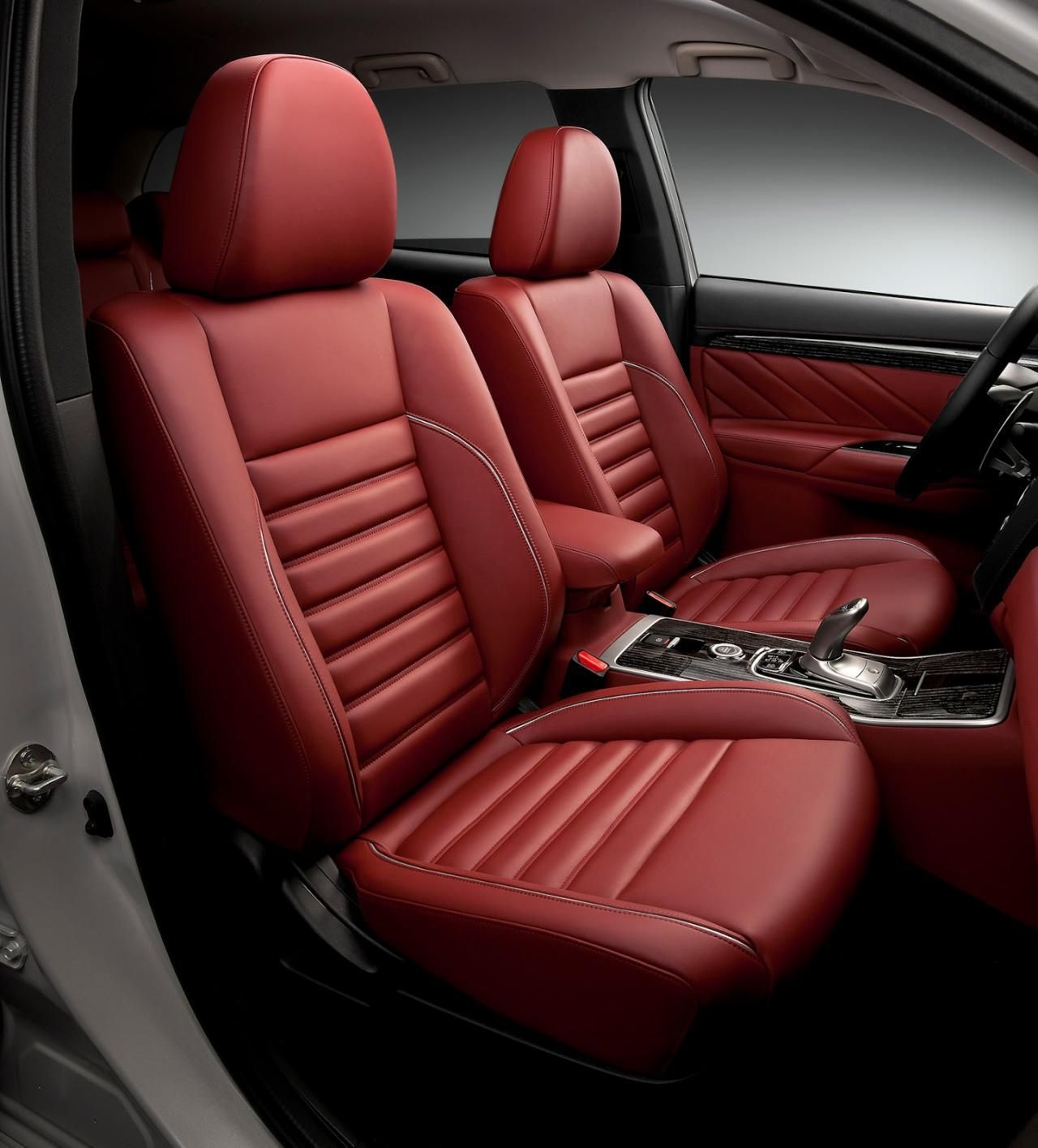 M�TSUB�SH� OUTLANDER PHEV CONSEPT-S RES�M GALER�S�