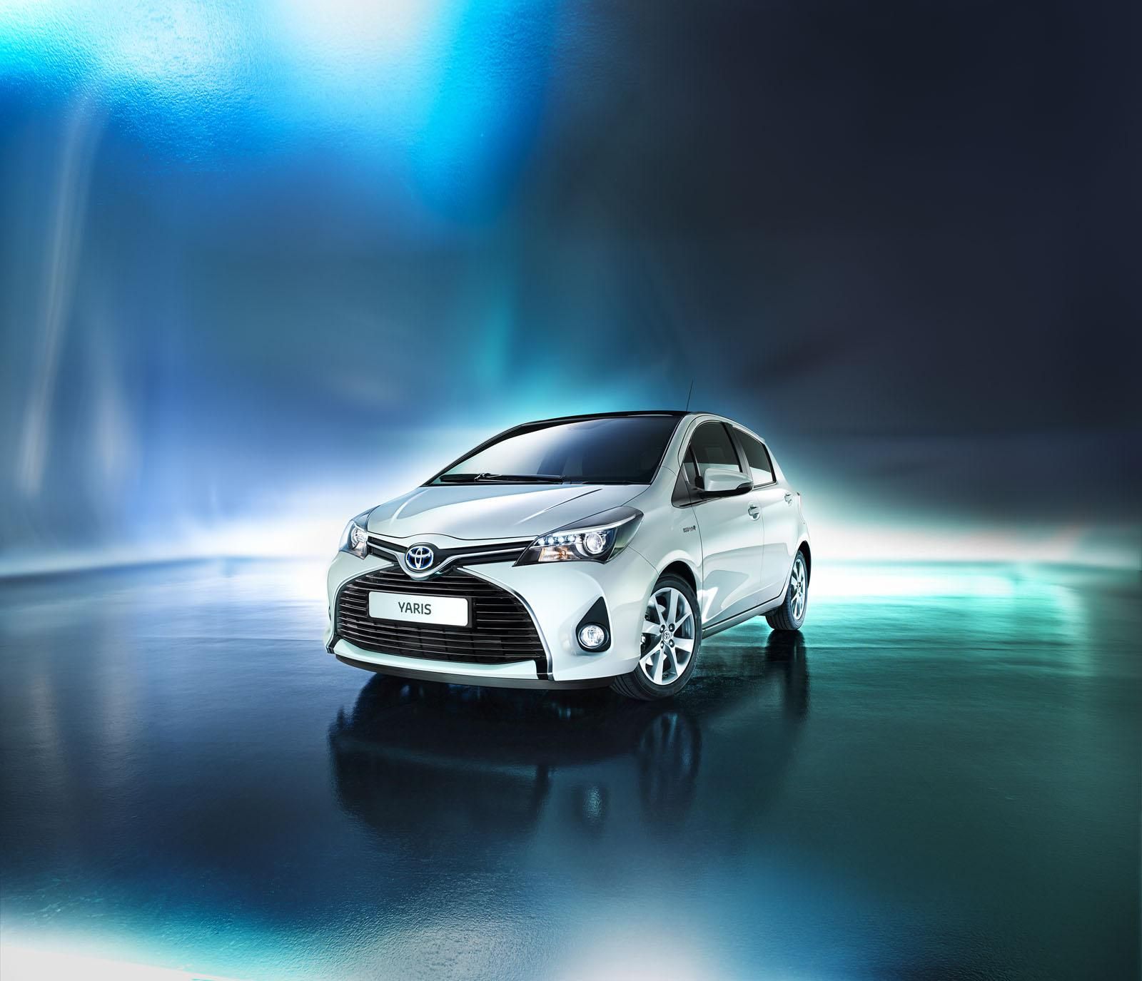 YEN 2015 MAKYAJLI TOYOTA YARS DETAYLI RESM GALERS