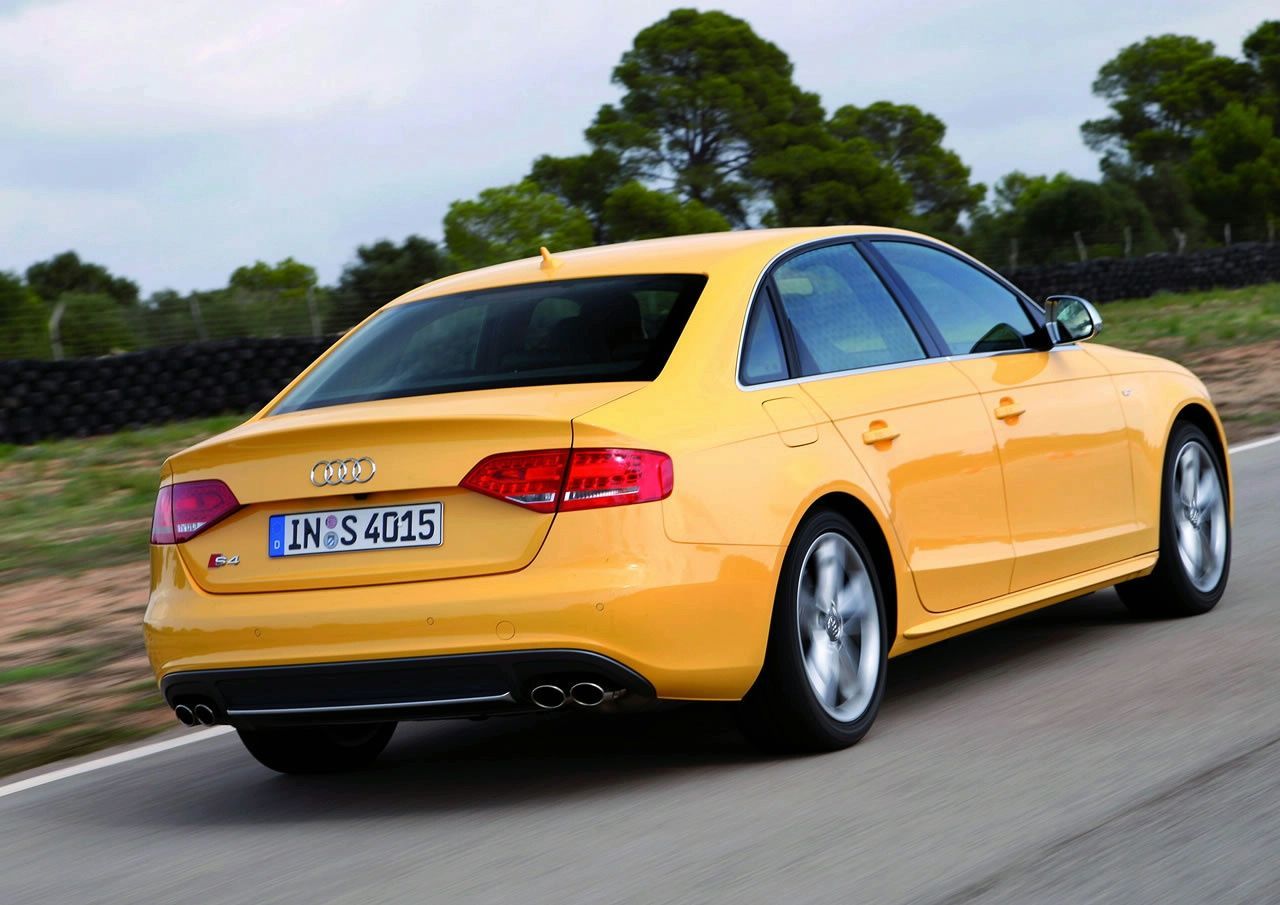 AUD S4 (2009) GALER