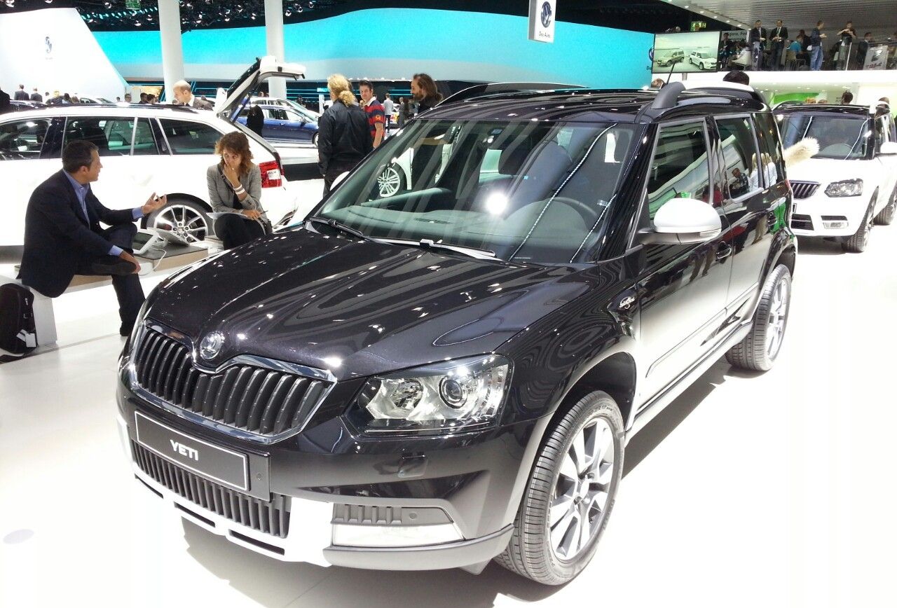 YEN� SKODA YET� FRANKFURT LANSMAN RES�M GALER�S�